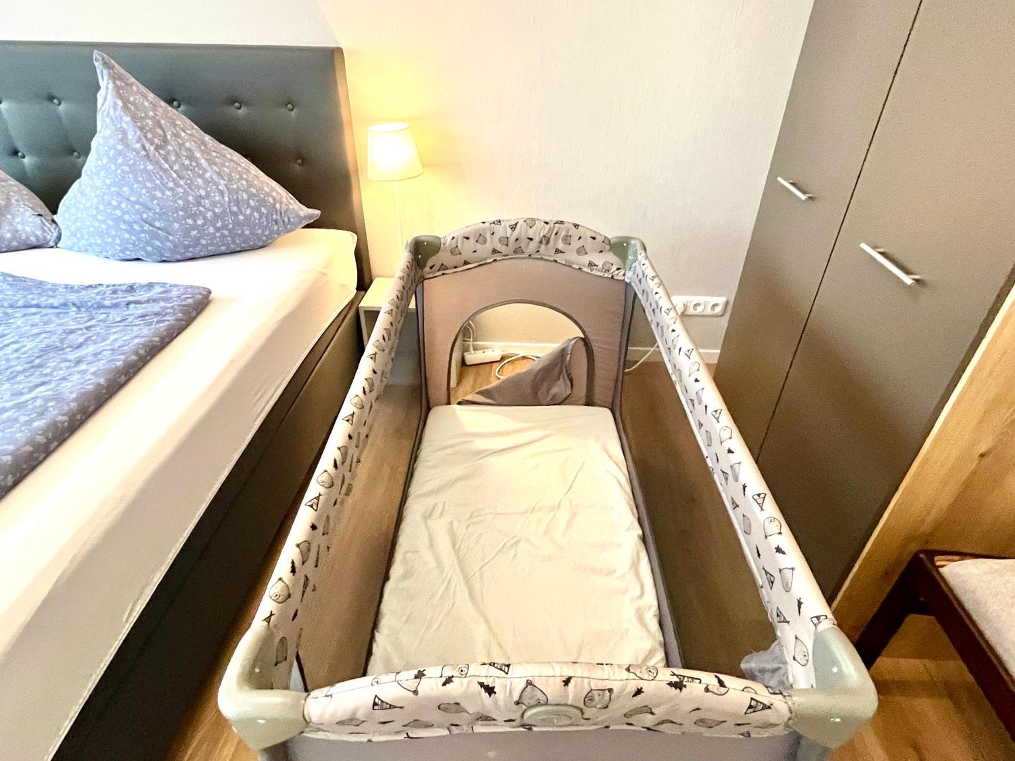 Ferienwohnung Moseltraum, 1-6 Pers, Mit 3 Schlafzimmer Und Panoramabalkon Müden Esterno foto