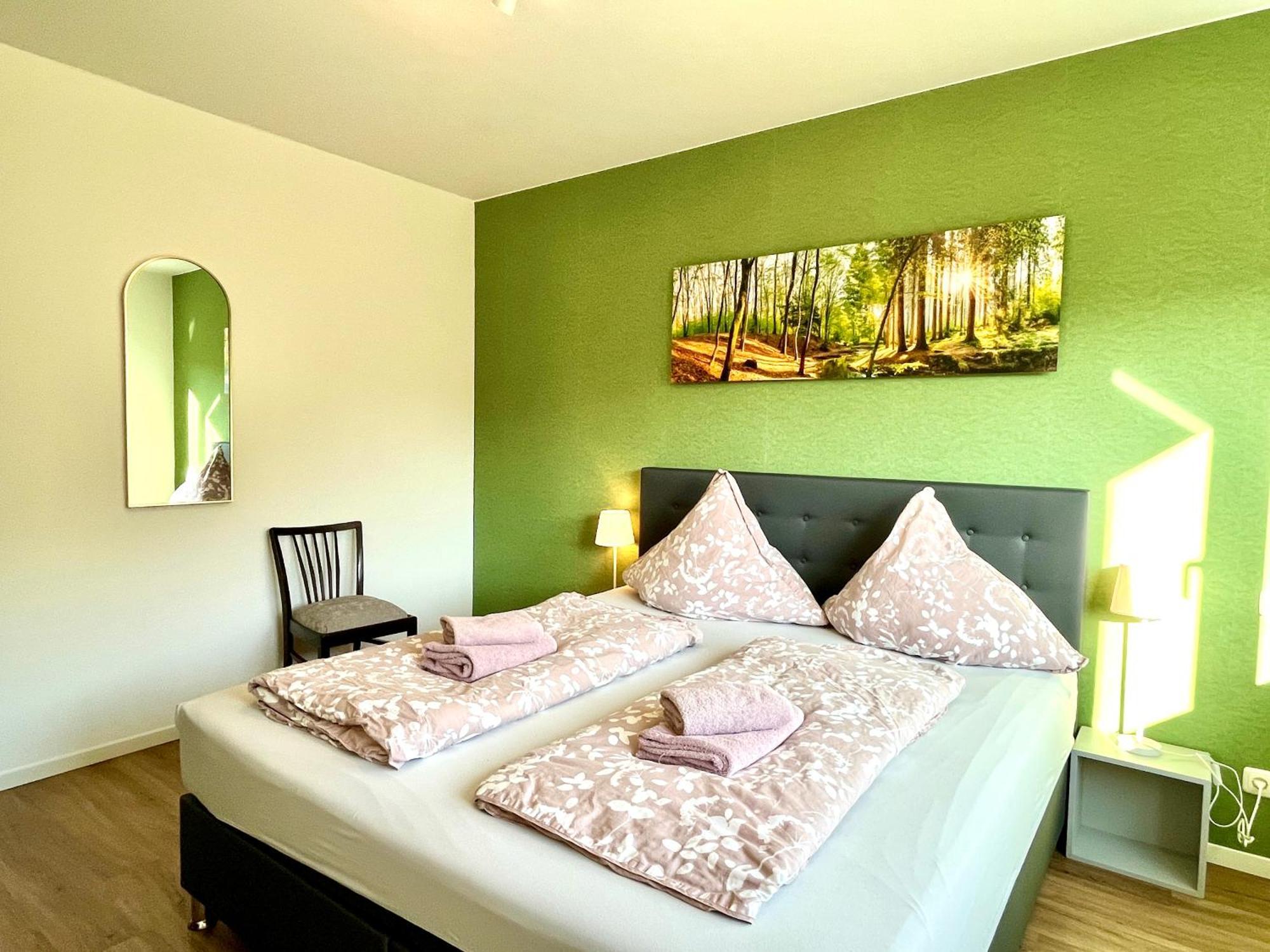Ferienwohnung Moseltraum, 1-6 Pers, Mit 3 Schlafzimmer Und Panoramabalkon Müden Esterno foto